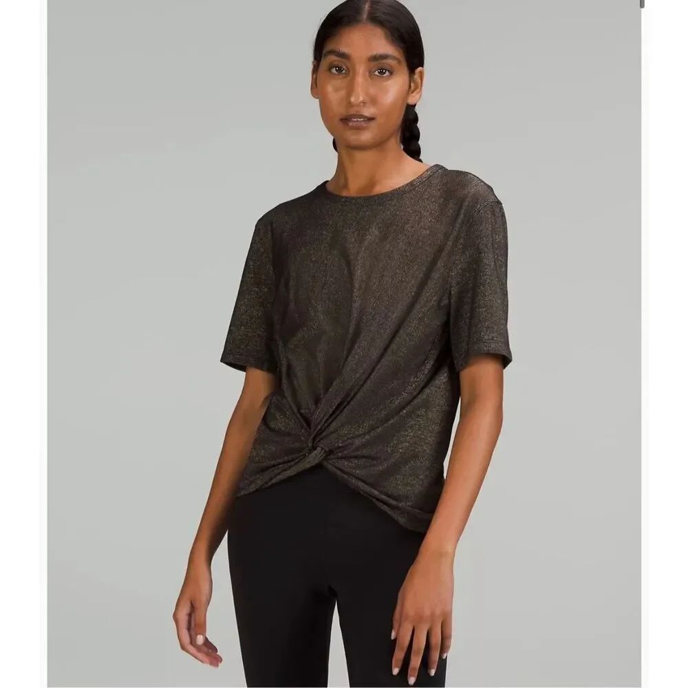 Lululemon Crescent T-Shirt Spark size 4